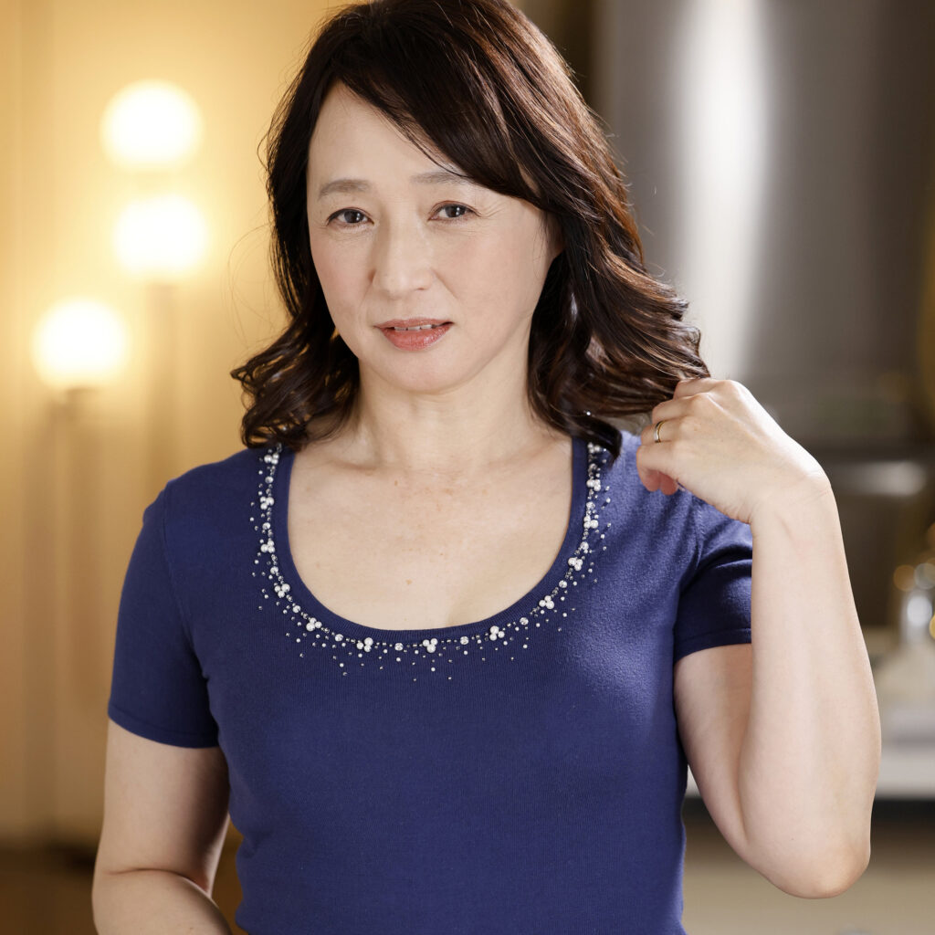 由美